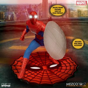 mezco Spiderman con escudo